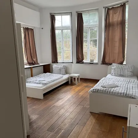 Lejlighed Handwerkerunterkunft Mit Grosse Kueche Und Gartennutzung